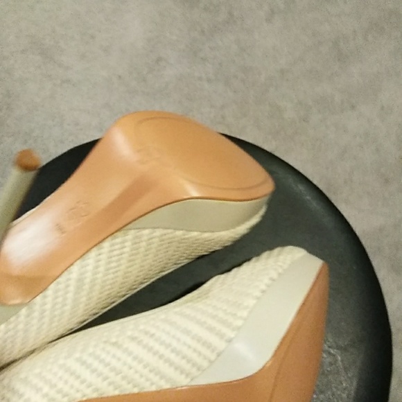 Joan & David platform pumps. - Picture 4 of 4